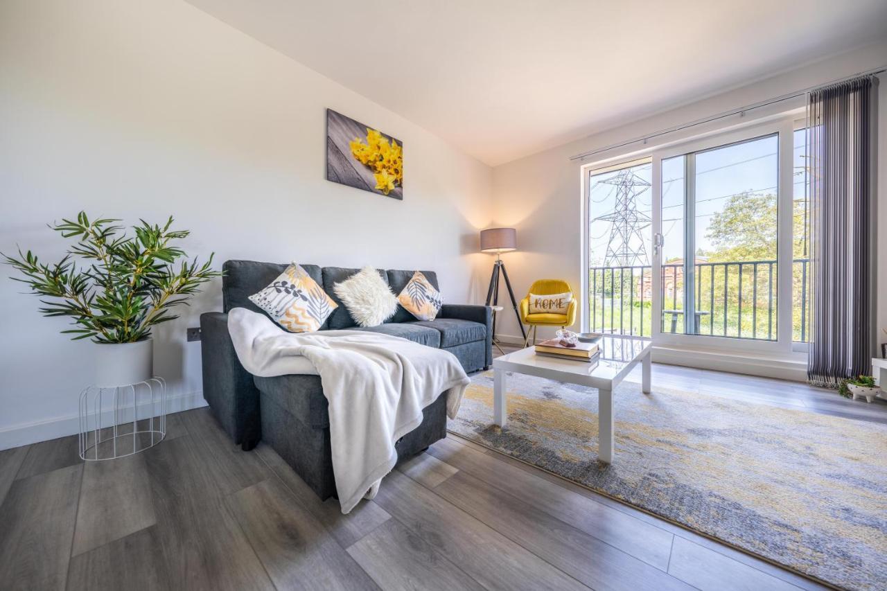 Ash View Place 4 -Heathrow - Thorpe Park - Free Parking Staines-upon-Thames Εξωτερικό φωτογραφία